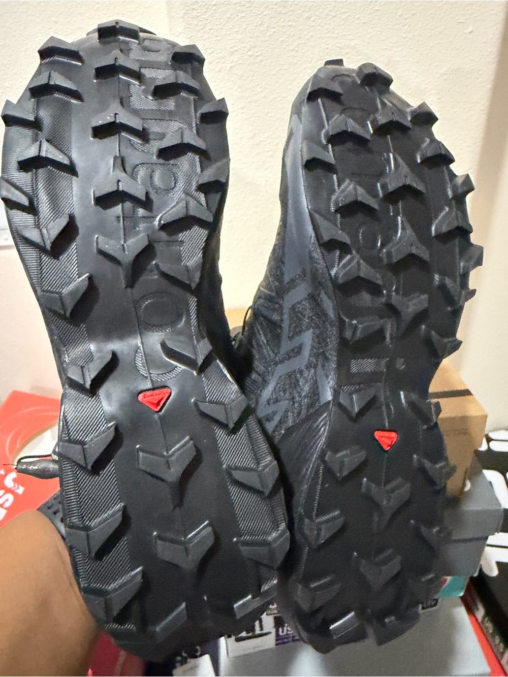 NWT Salomon Speedcross 6 Women's Trail Running Shoes Black/Black/Phantom Size 8 - Picture 3 of 4